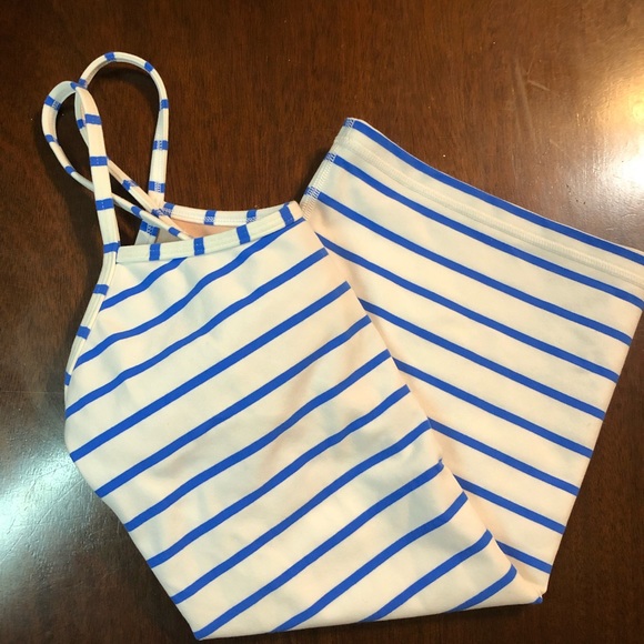 Lululemon Razorback tank - Picture 6 of 6